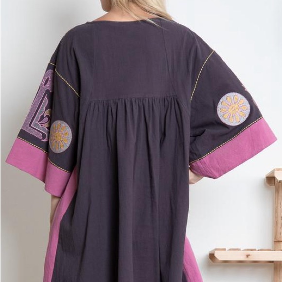 Sz. S | BLUE VELVET | Bohemian Embroidered Kaftan Tunic Top MSRP $90 - Picture 2 of 3